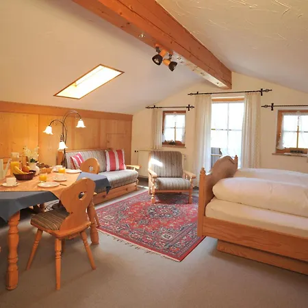 Appartement Komfortable Mit Herrlichem Bergblick By Interhome