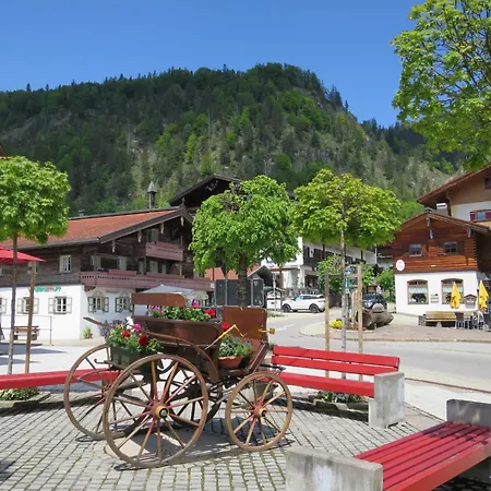 Komfortable Mit Herrlichem Bergblick By Interhome Apartmán